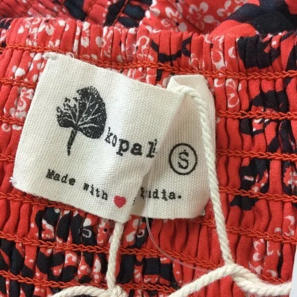 Kopal Printed Off the Shoulder Biji Ruffle Crop - Picture 7 of 8